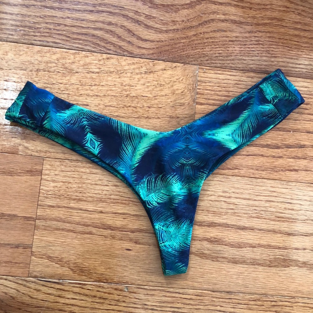 Stone Fox Swim Tucker Bottom